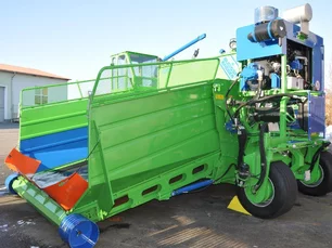 RM8000